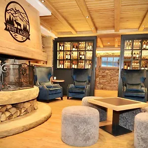 Otel Petit Lacreu, Salardú