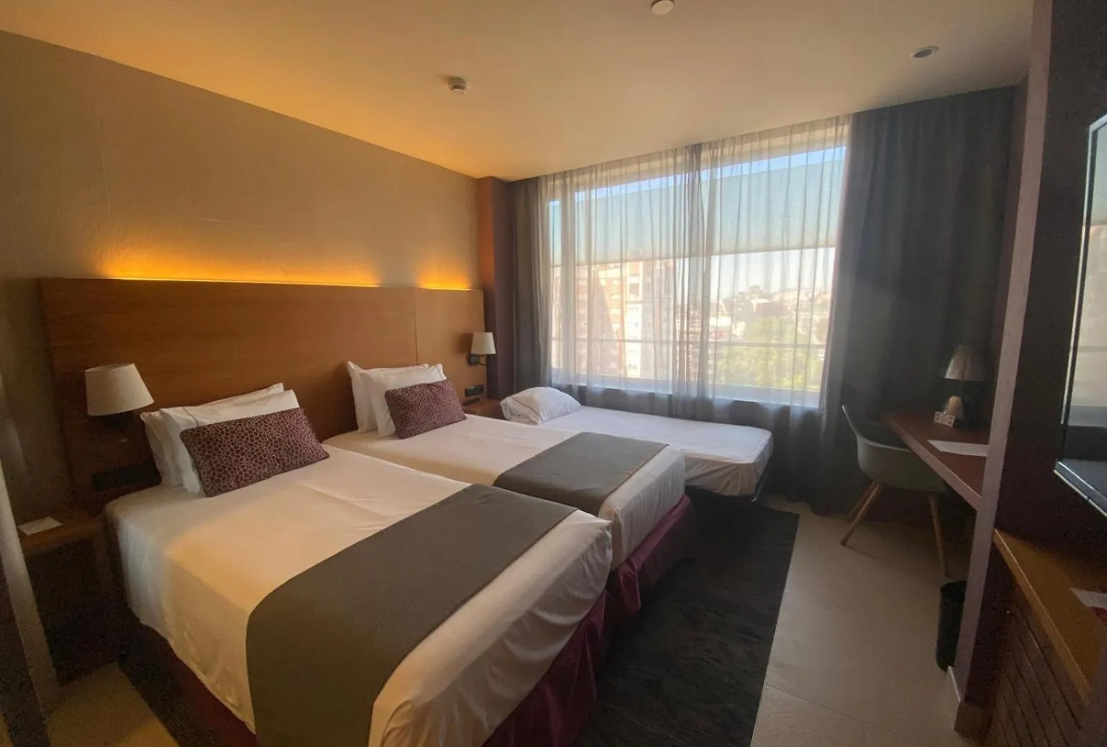 Hotel Badalona Tower