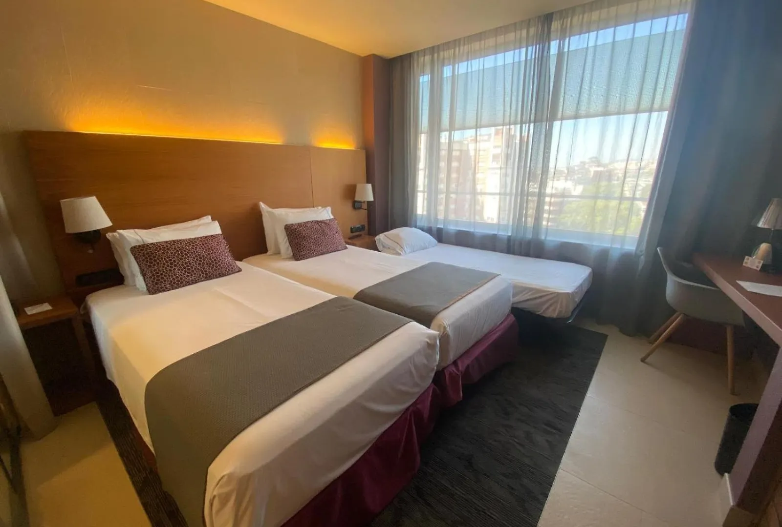 Hotel Badalona Tower